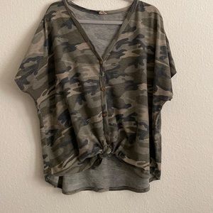 Chic Soul Camo tie top
